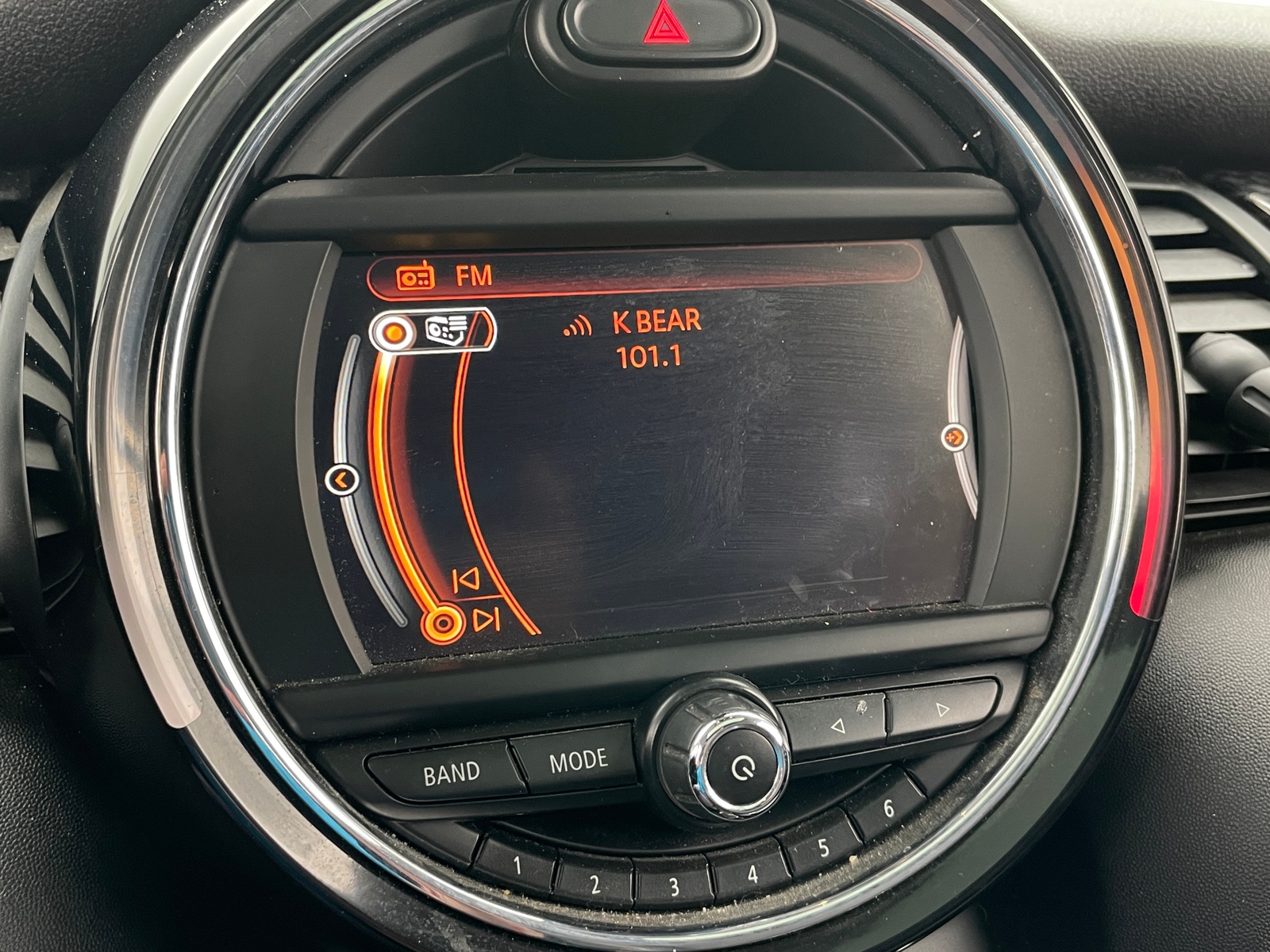 Thumbnail: 2015 MINI Cooper Hardtop - 3