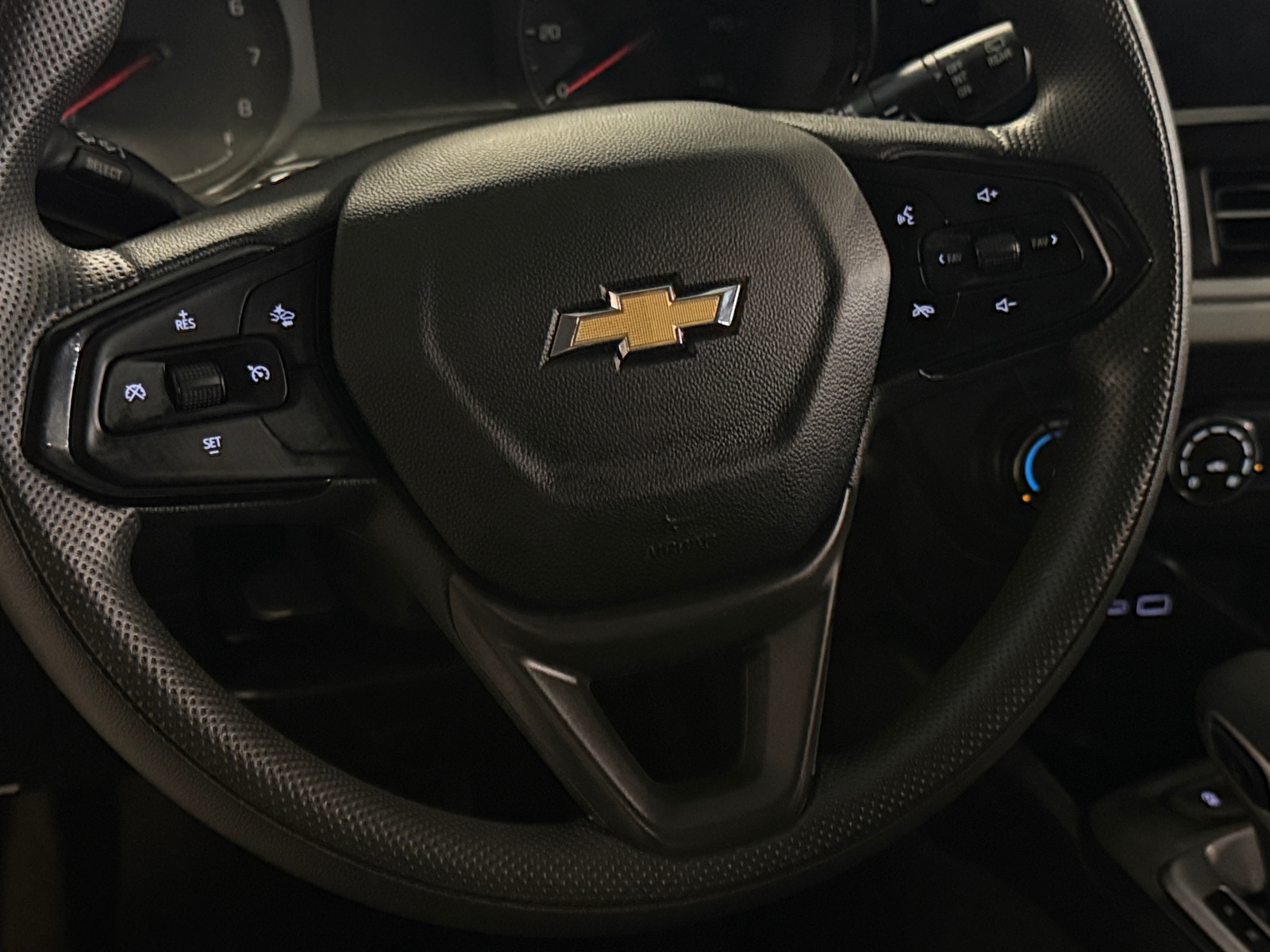 Thumbnail: 2025 Chevrolet Trax - 5