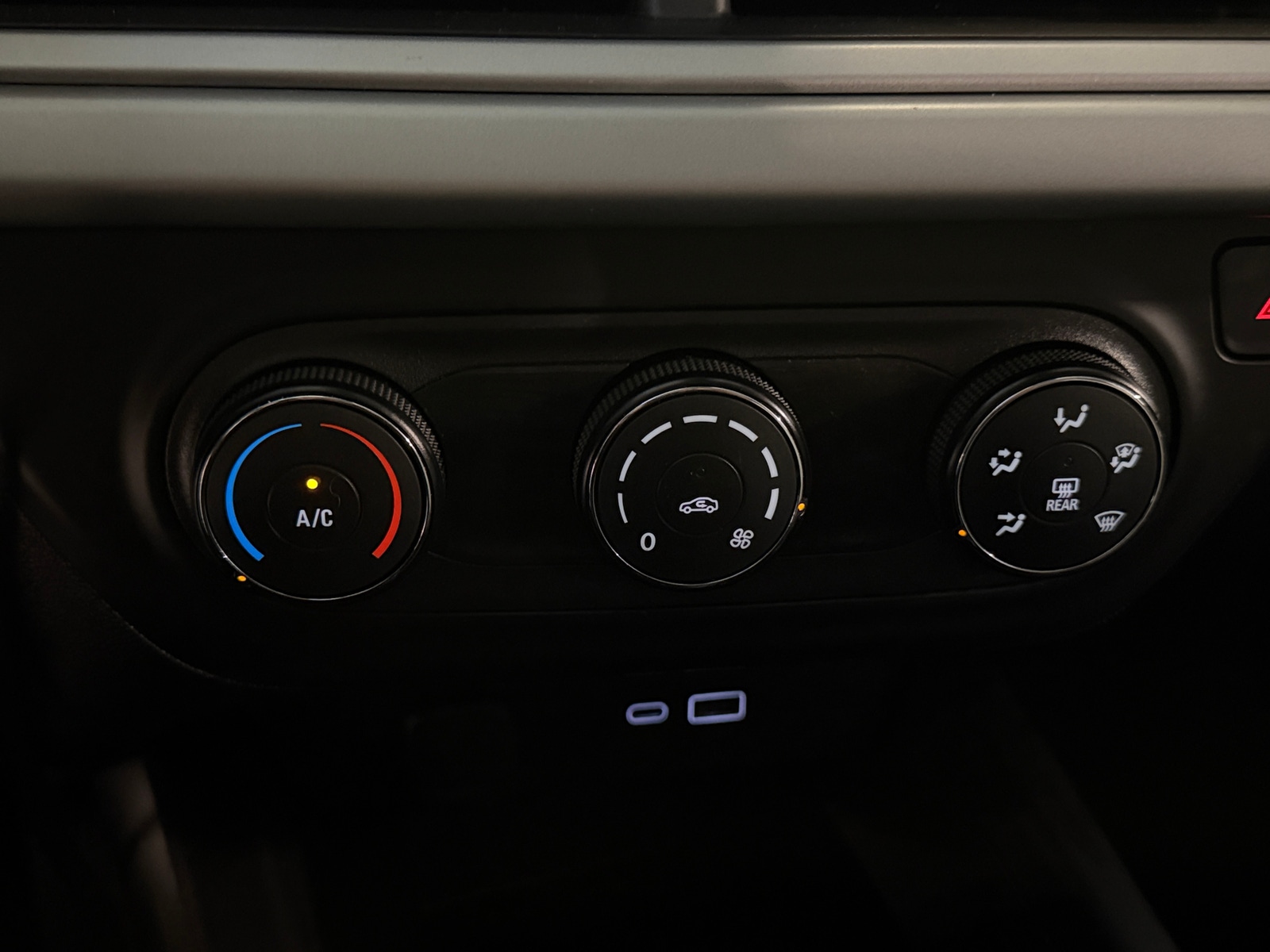 Thumbnail: 2025 Chevrolet Trax - 4