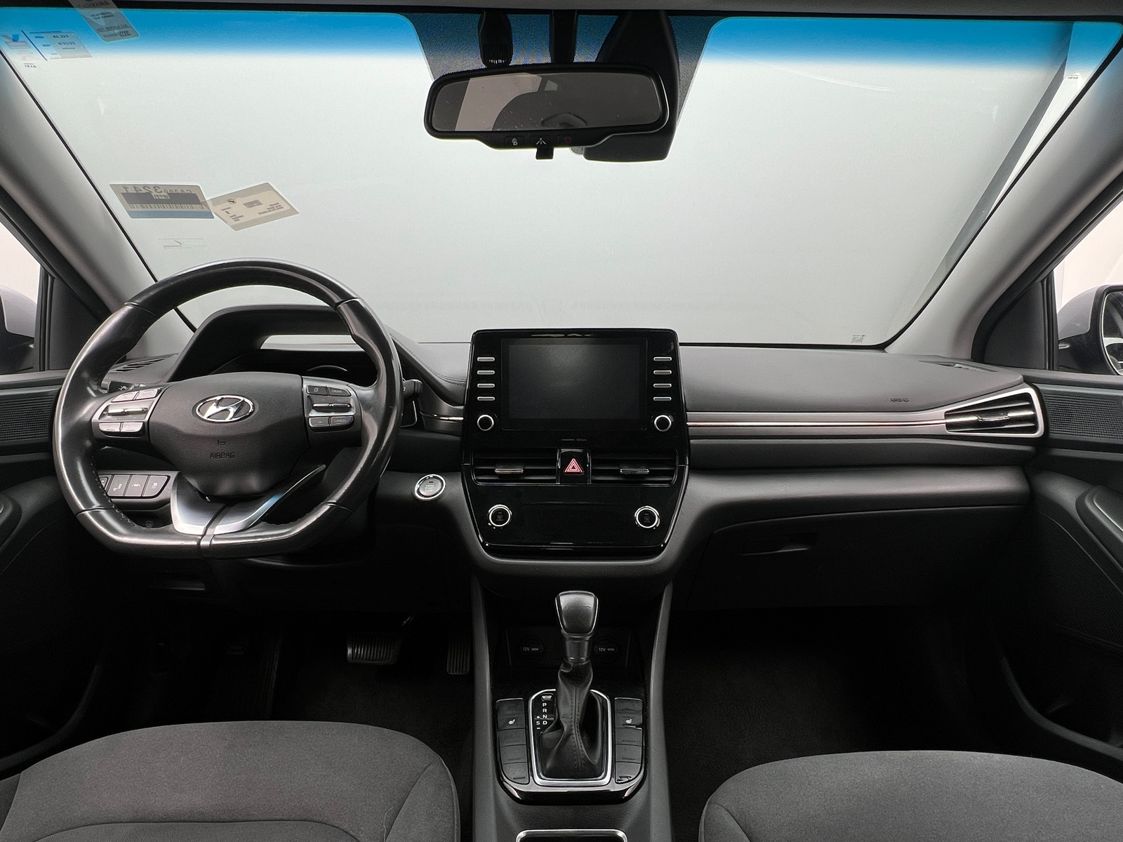 Thumbnail: 2020 Hyundai Ioniq - 3