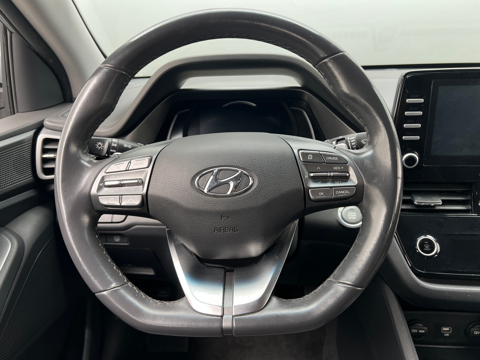 Thumbnail: 2020 Hyundai Ioniq - 5