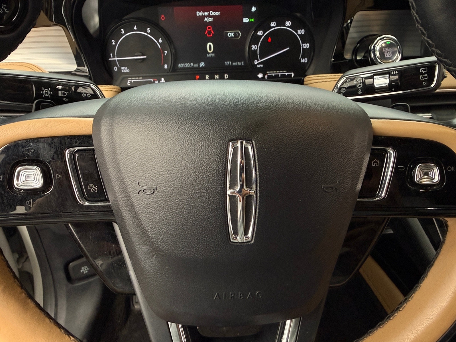 Thumbnail: 2020 Lincoln Corsair - 4