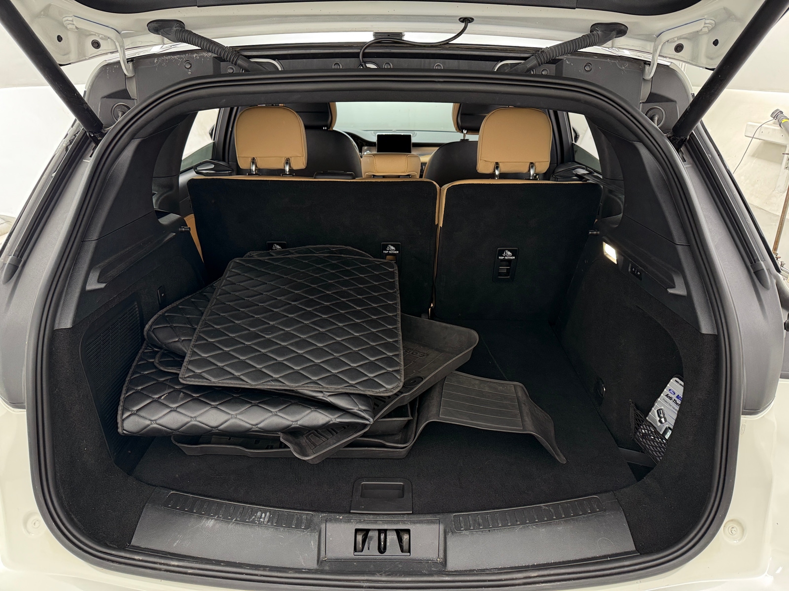 Thumbnail: 2020 Lincoln Corsair - 6