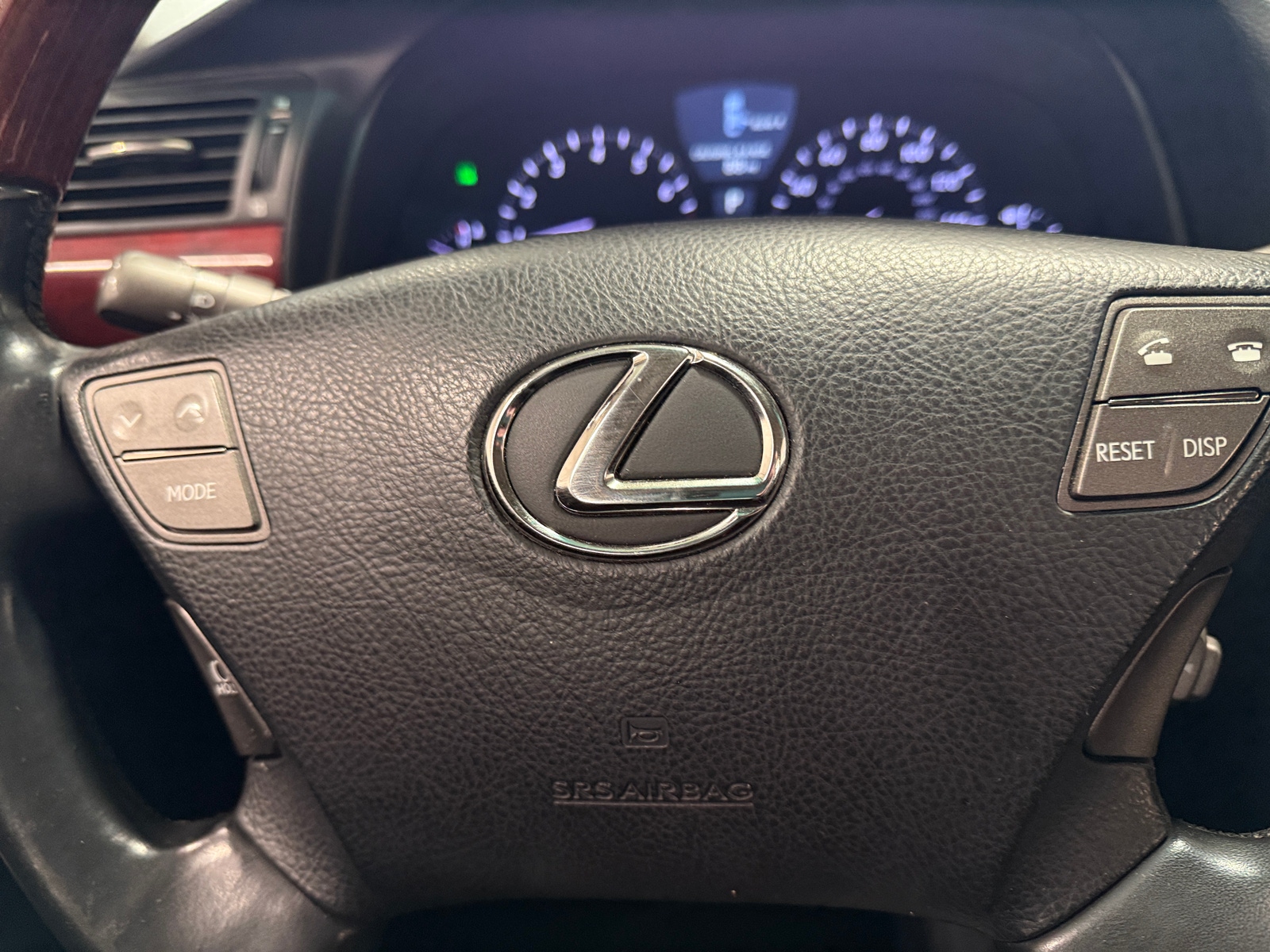 Thumbnail: 2010 Lexus LS - 4