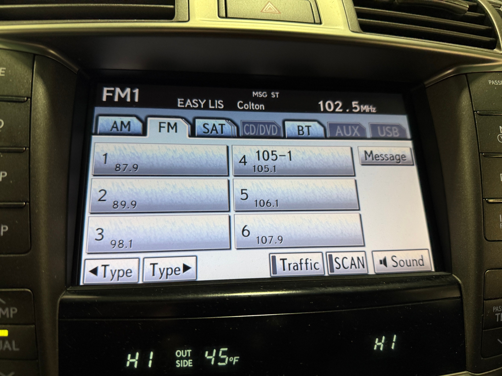 Thumbnail: 2010 Lexus LS - 3