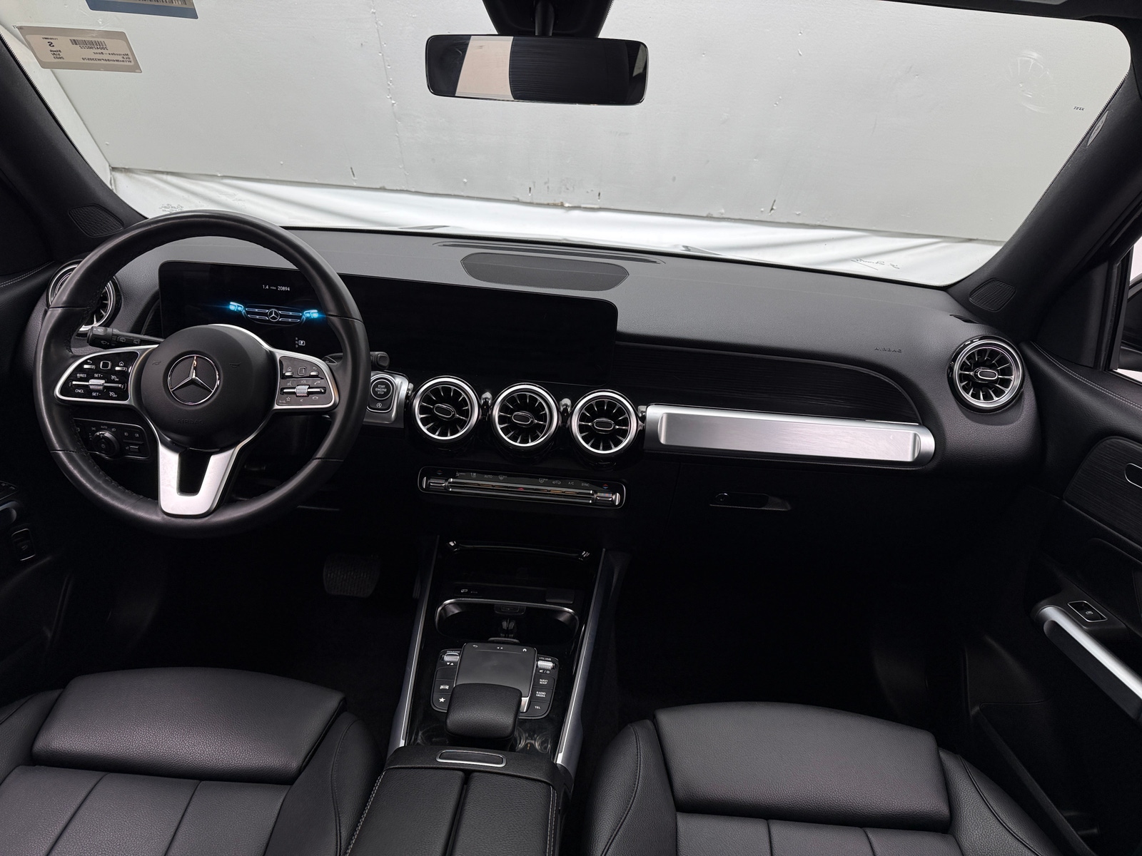 Thumbnail: 2023 Mercedes-Benz GLB - 2