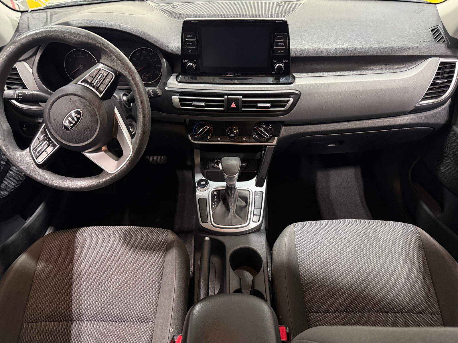 Thumbnail: 2021 Kia Seltos - 3