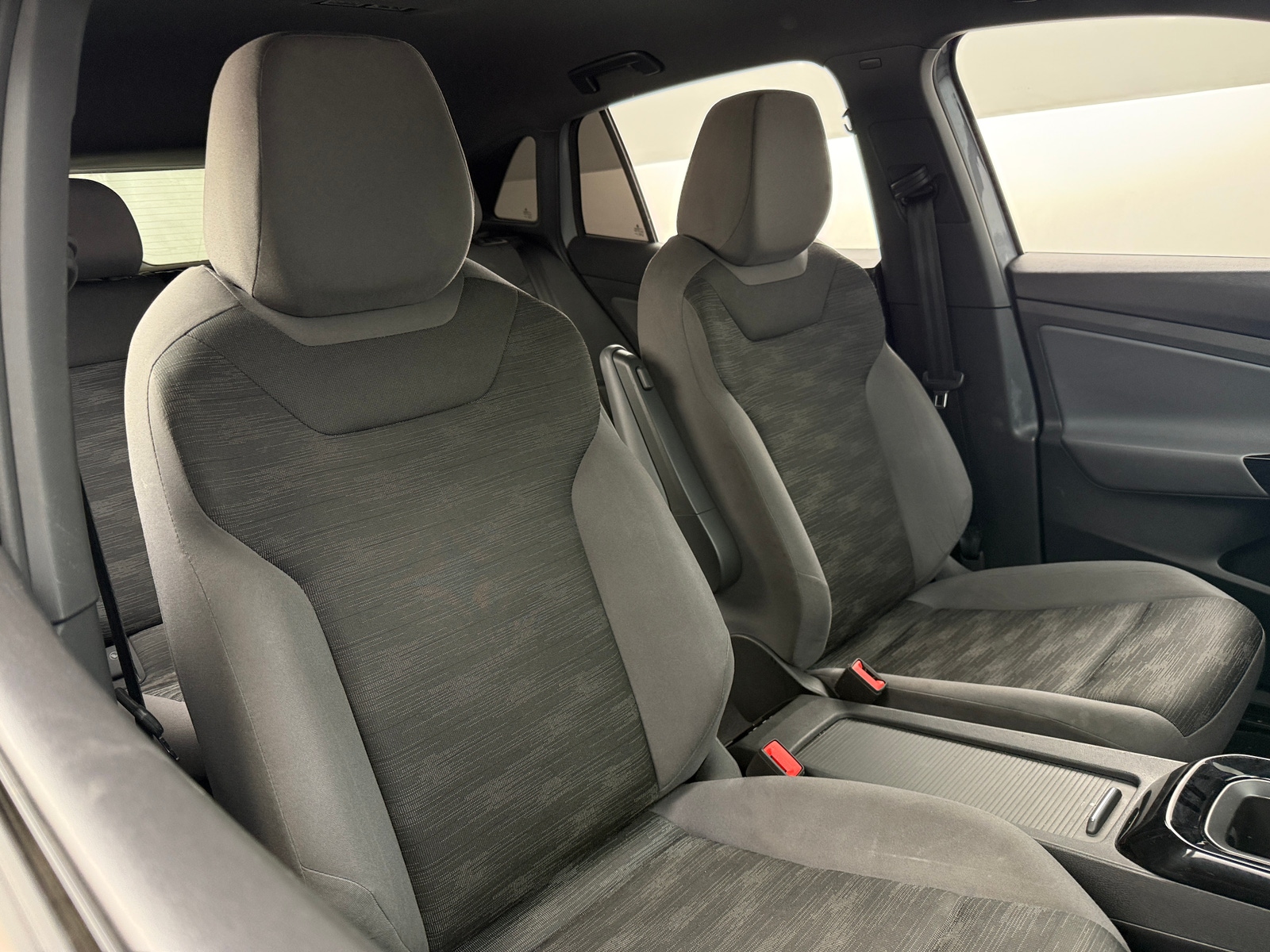 Thumbnail: 2021 Volkswagen ID.4 - 2