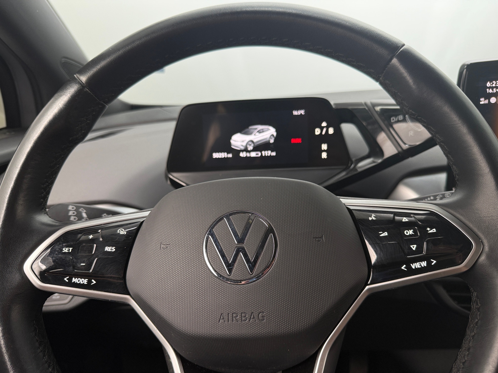 Thumbnail: 2021 Volkswagen ID.4 - 5