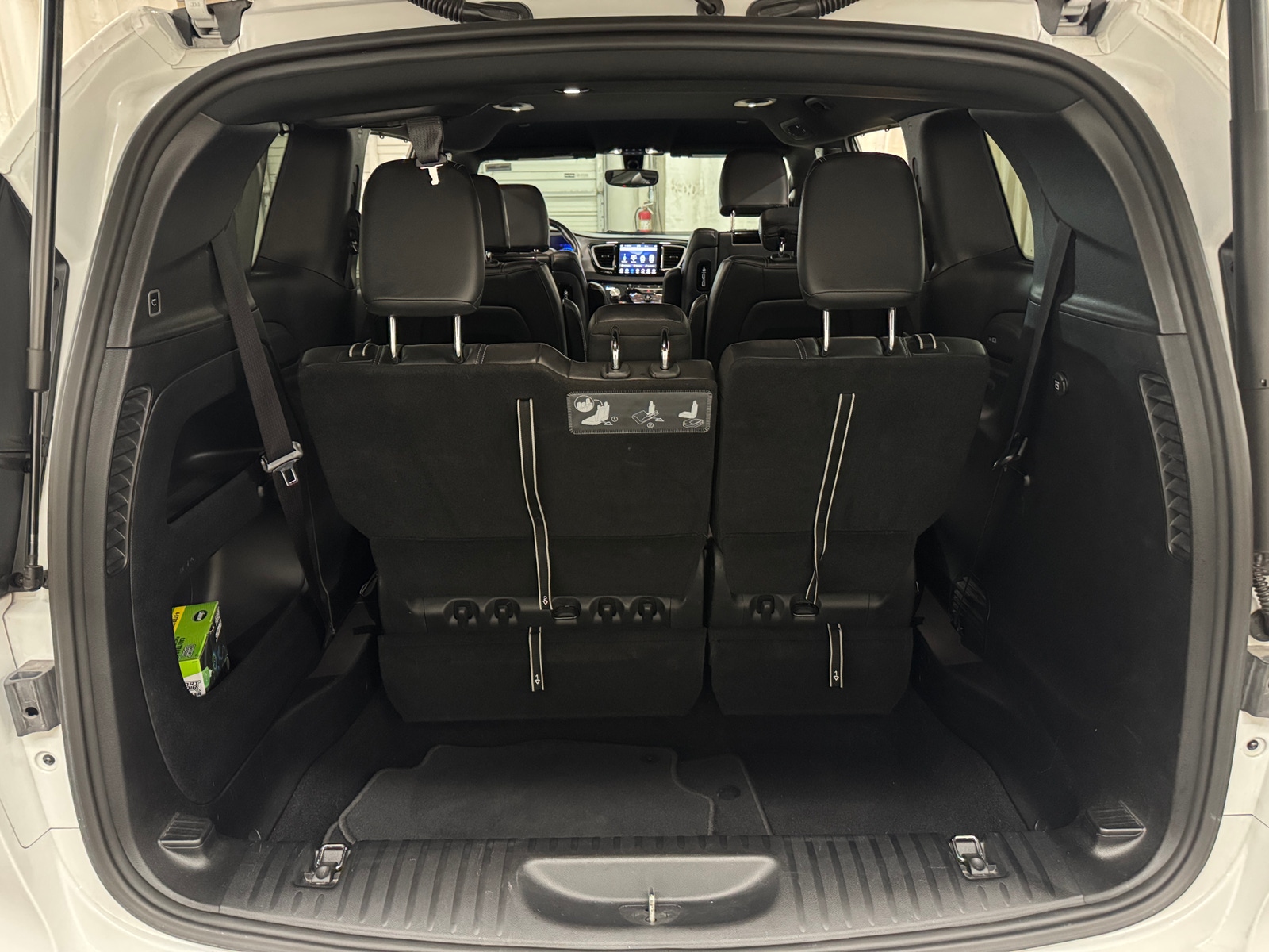 Thumbnail: 2020 Chrysler Pacifica - 6