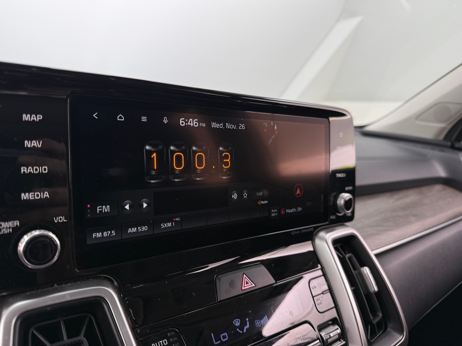 Thumbnail: 2022 Kia Sorento - 3