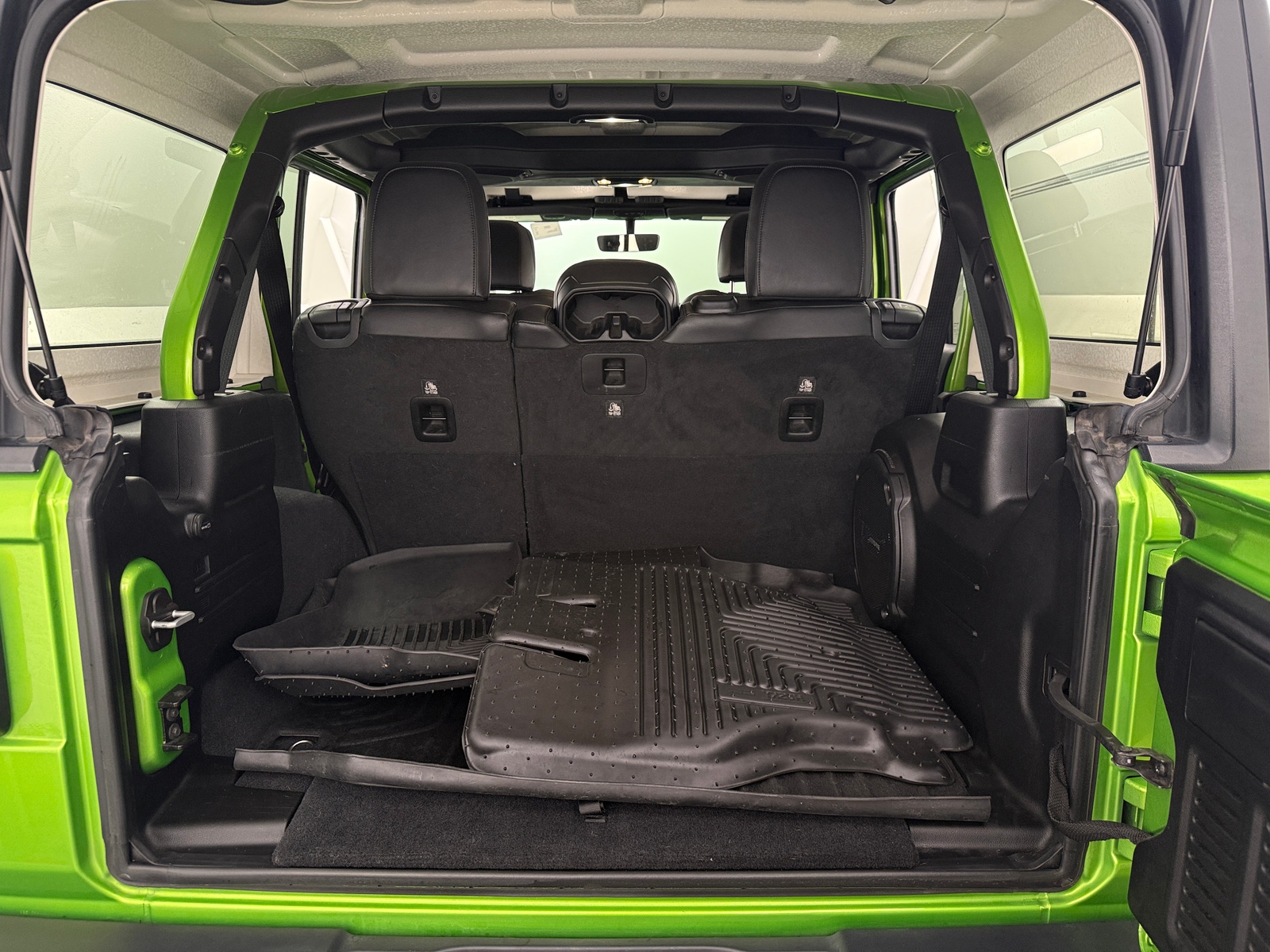 Thumbnail: 2019 Jeep Wrangler - 7