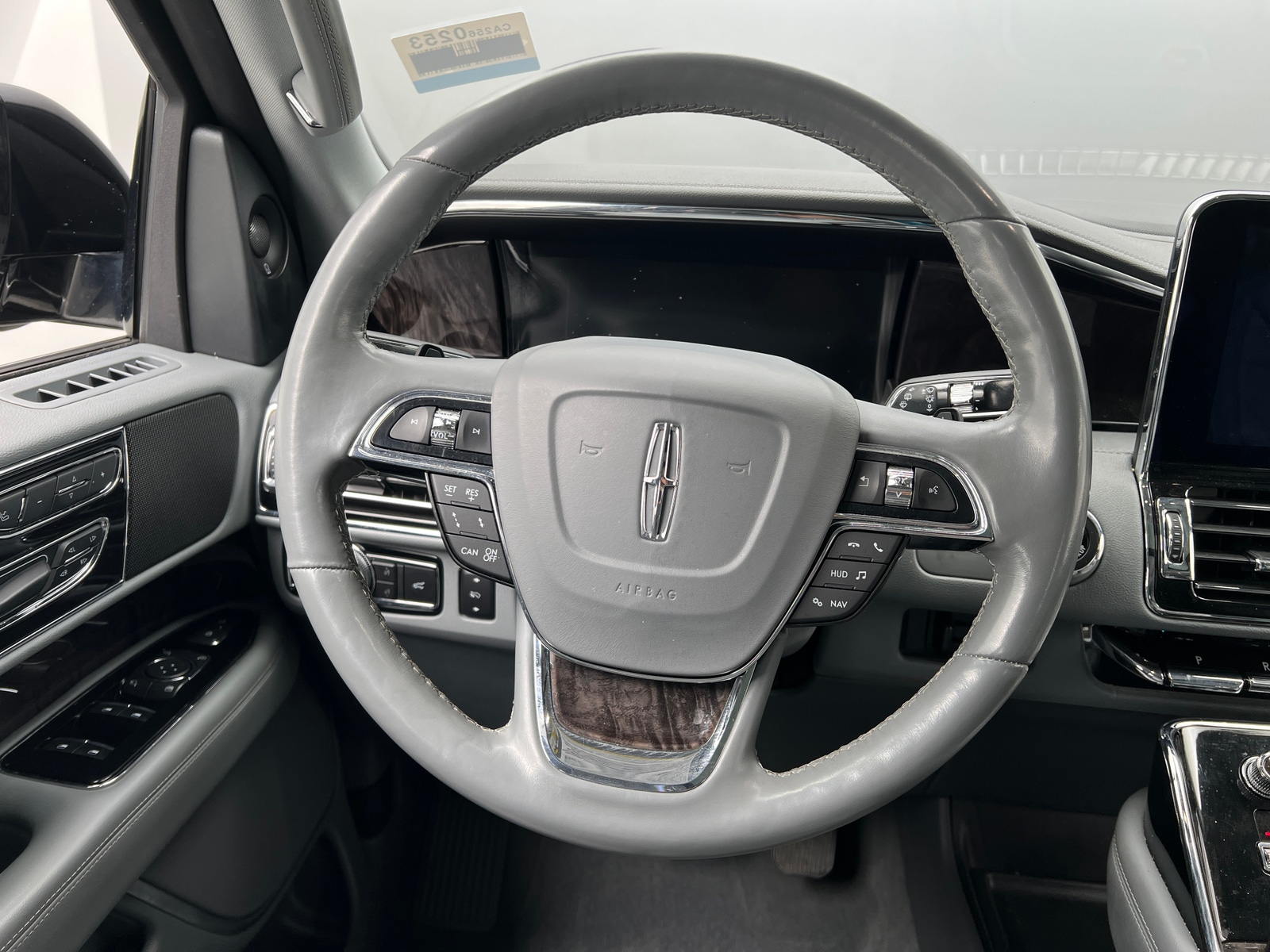 Thumbnail: 2018 Lincoln Navigator - 4