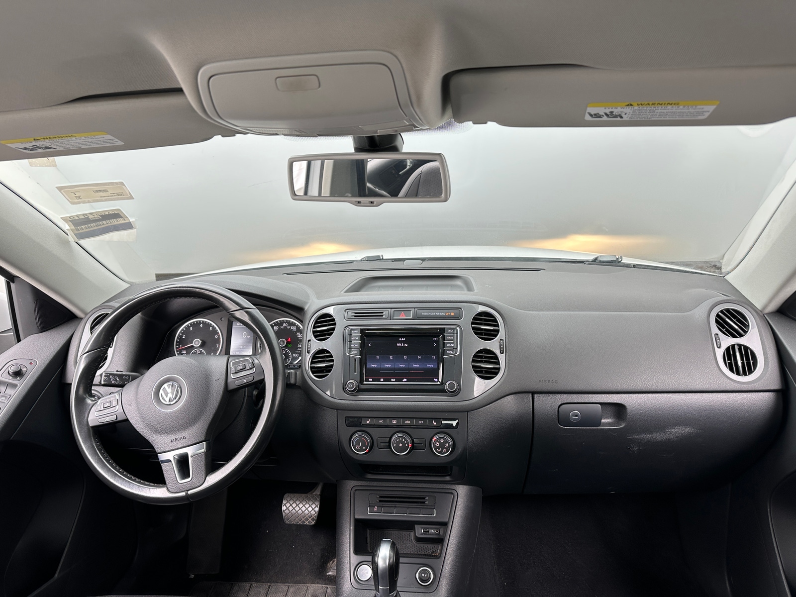 Thumbnail: 2017 Volkswagen Tiguan - 3