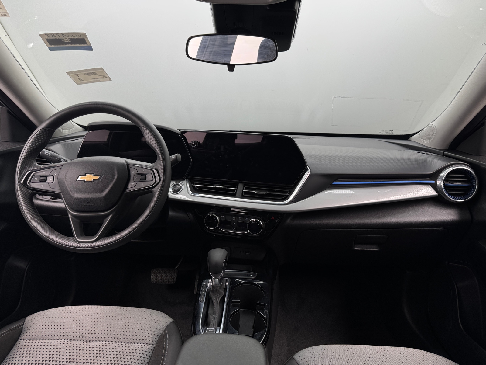 Thumbnail: 2025 Chevrolet Trax - 2