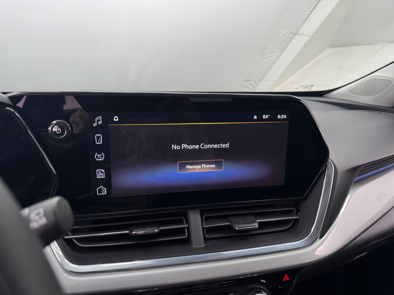 Thumbnail: 2025 Chevrolet Trax - 3