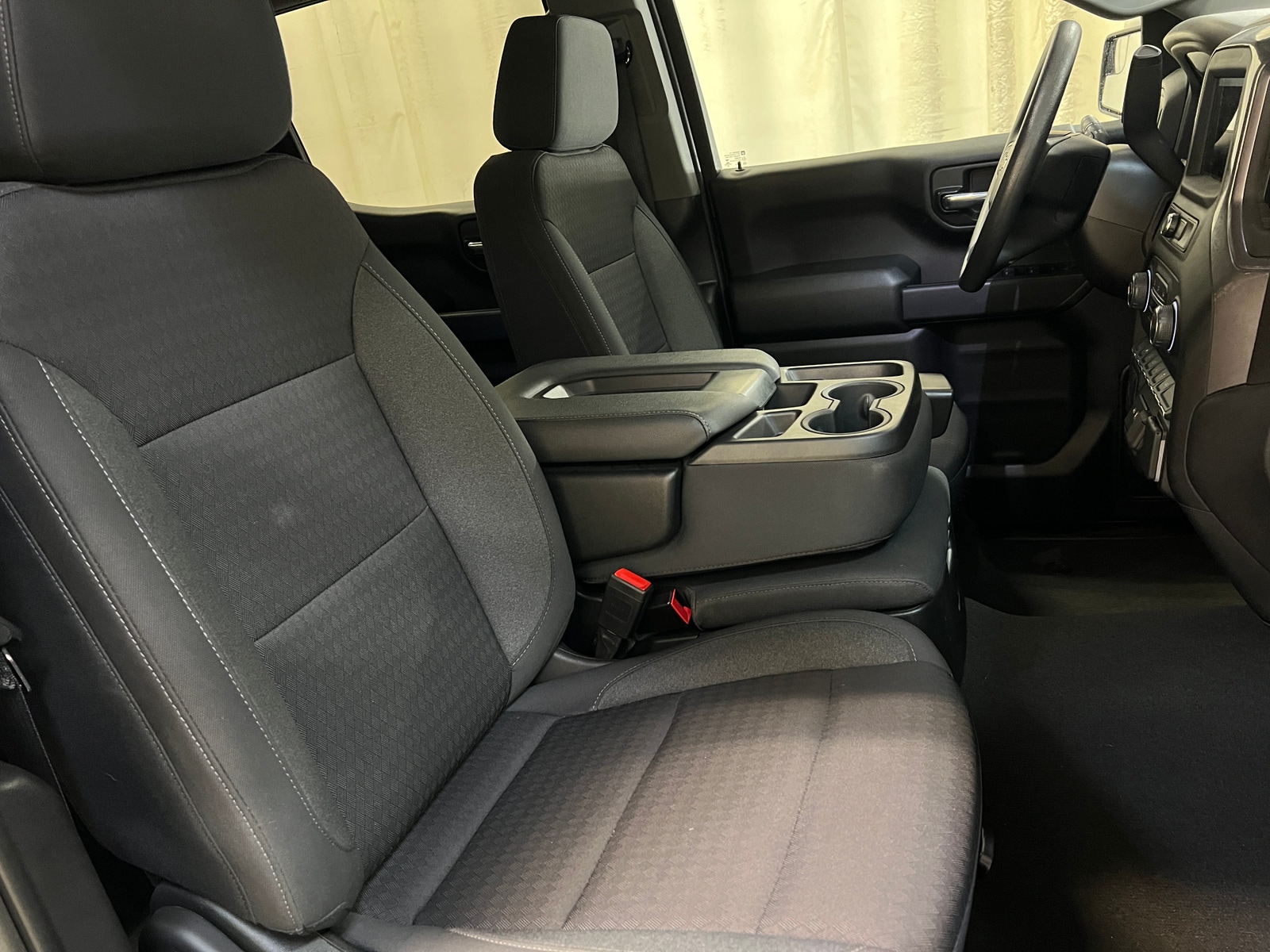 Thumbnail: 2022 Chevrolet Silverado 1500 - 2