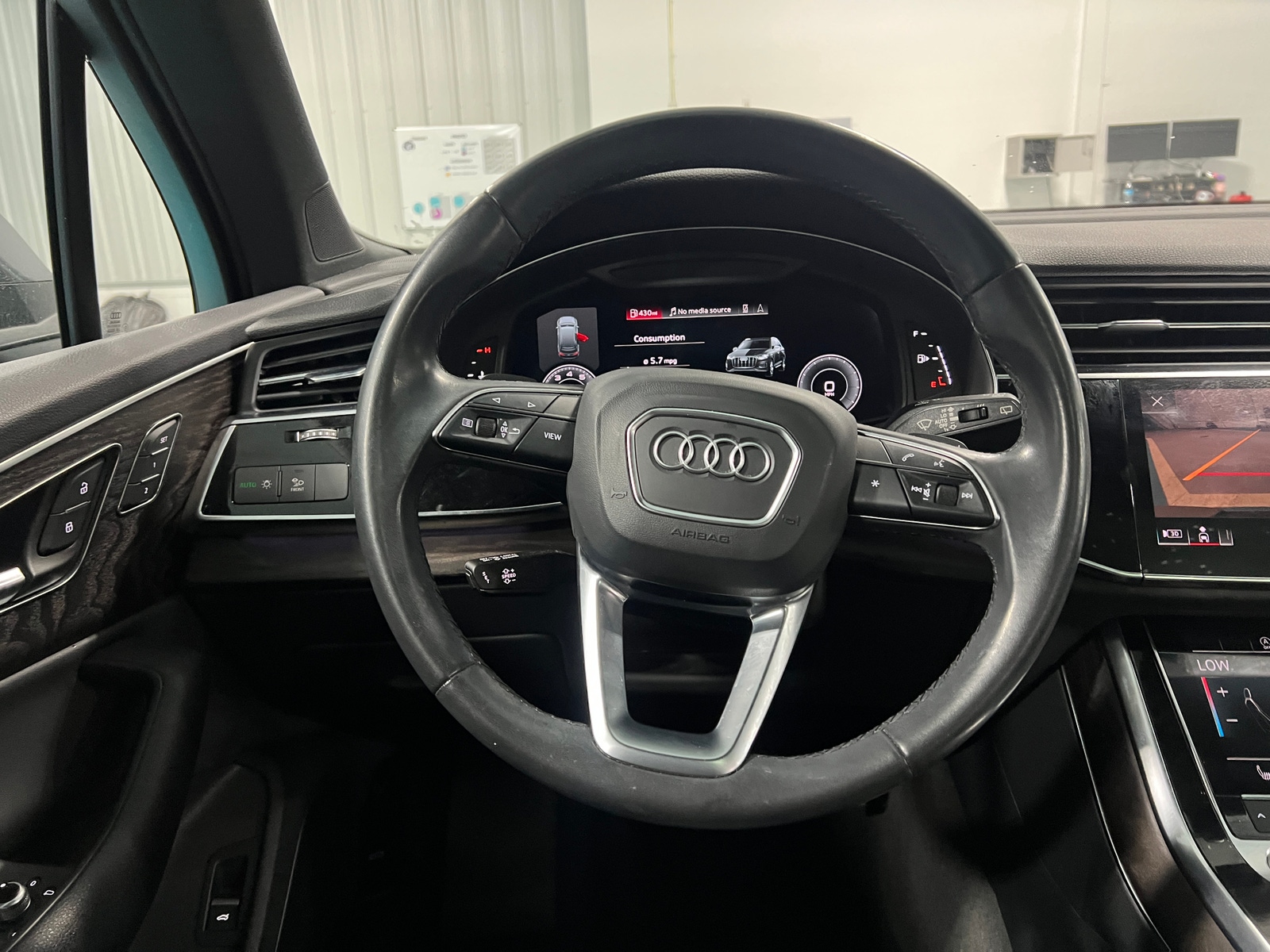 Thumbnail: 2021 Audi Q7 - 4