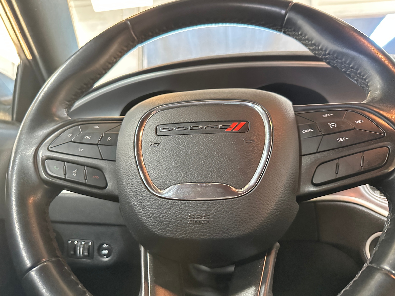 Thumbnail: 2022 Dodge Charger - 5