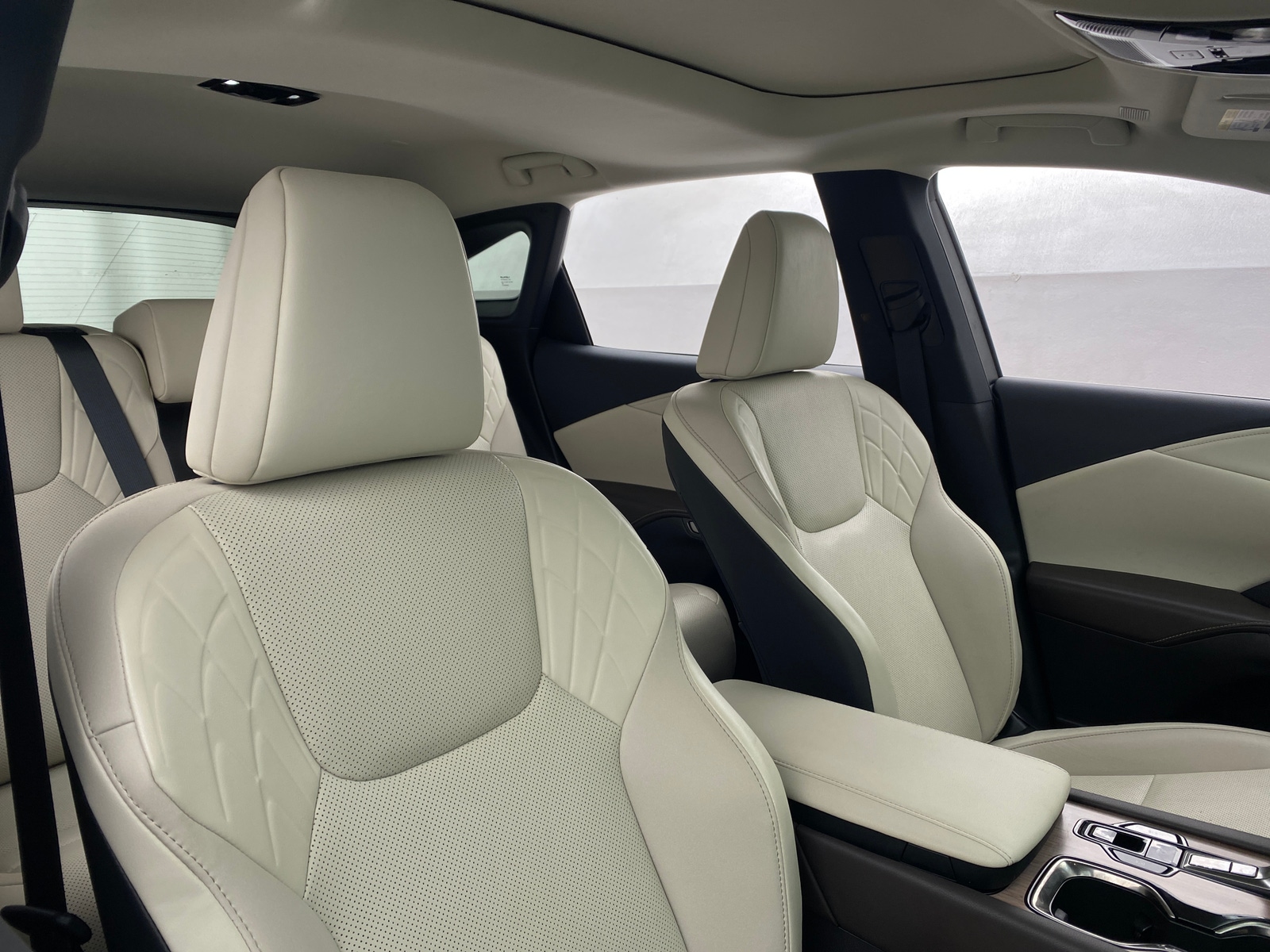 Thumbnail: 2024 Lexus RX - 2