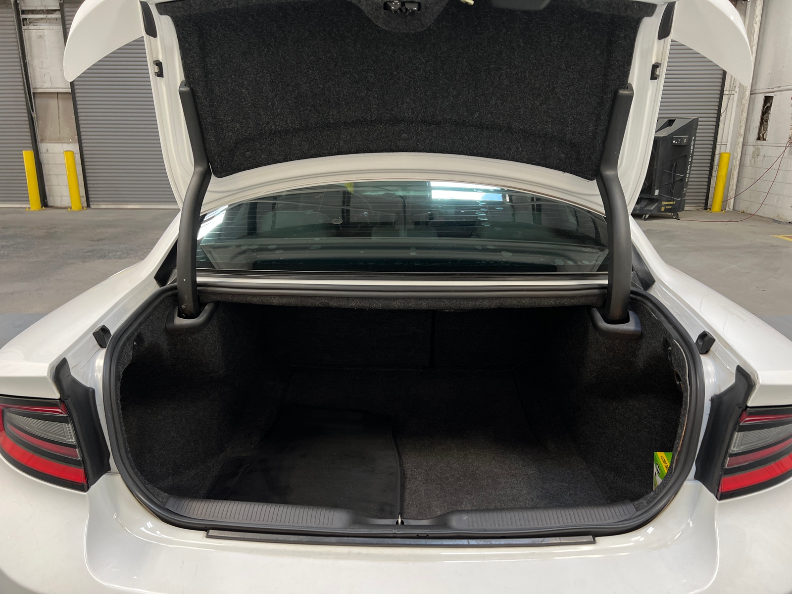 Thumbnail: 2016 Dodge Charger - 6