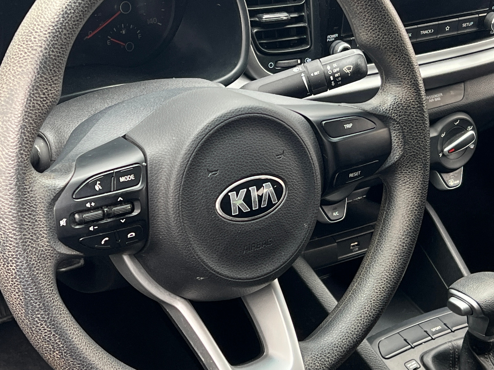 Thumbnail: 2021 Kia Rio - 5