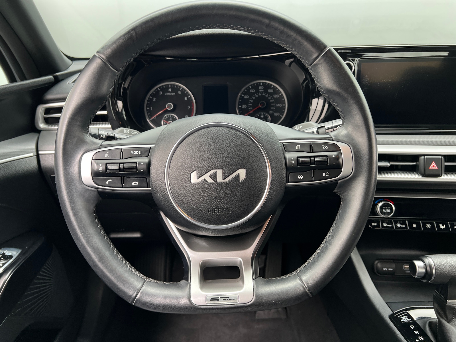 Thumbnail: 2023 Kia K5 - 4