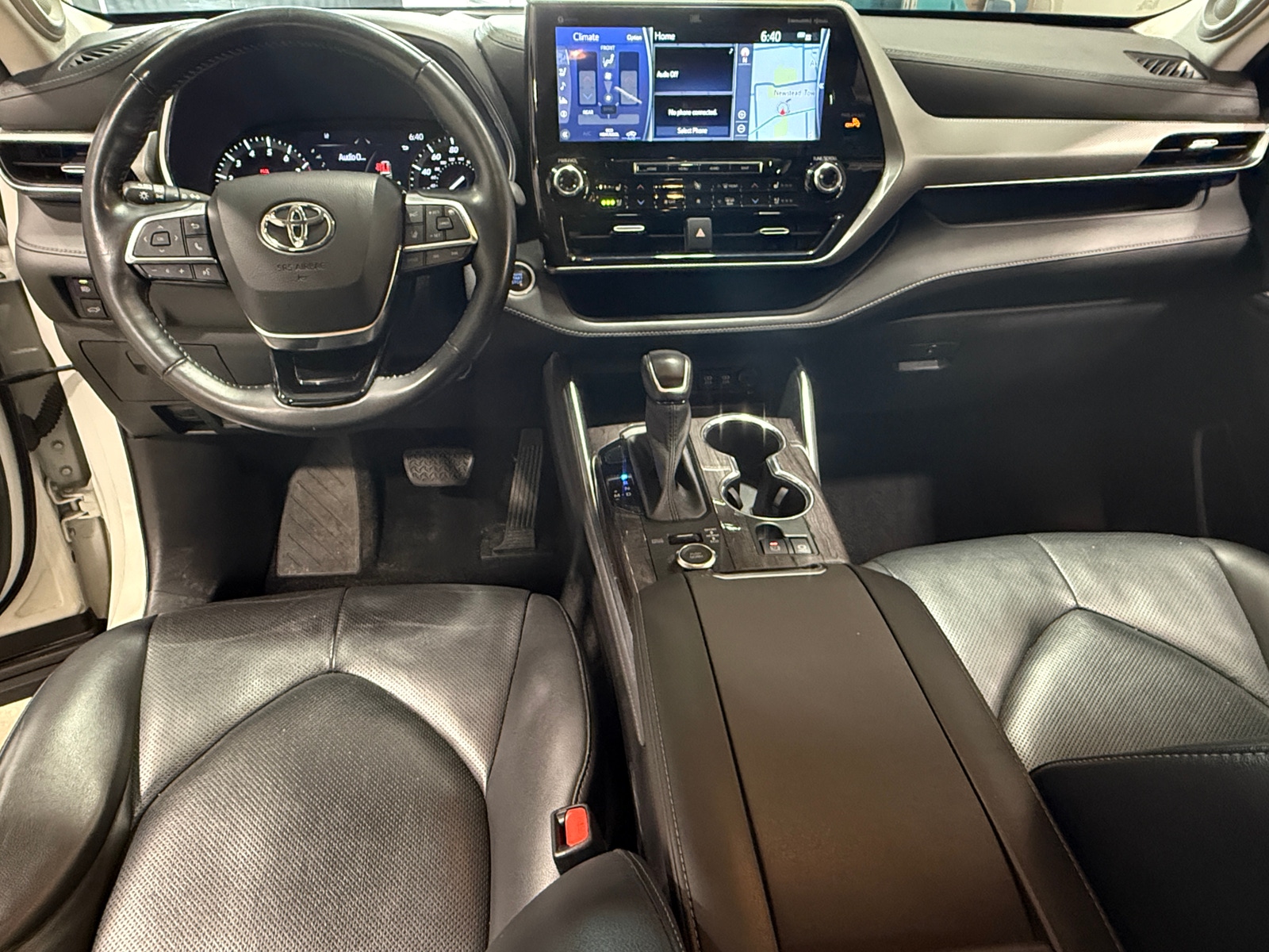 Thumbnail: 2021 Toyota Highlander - 2