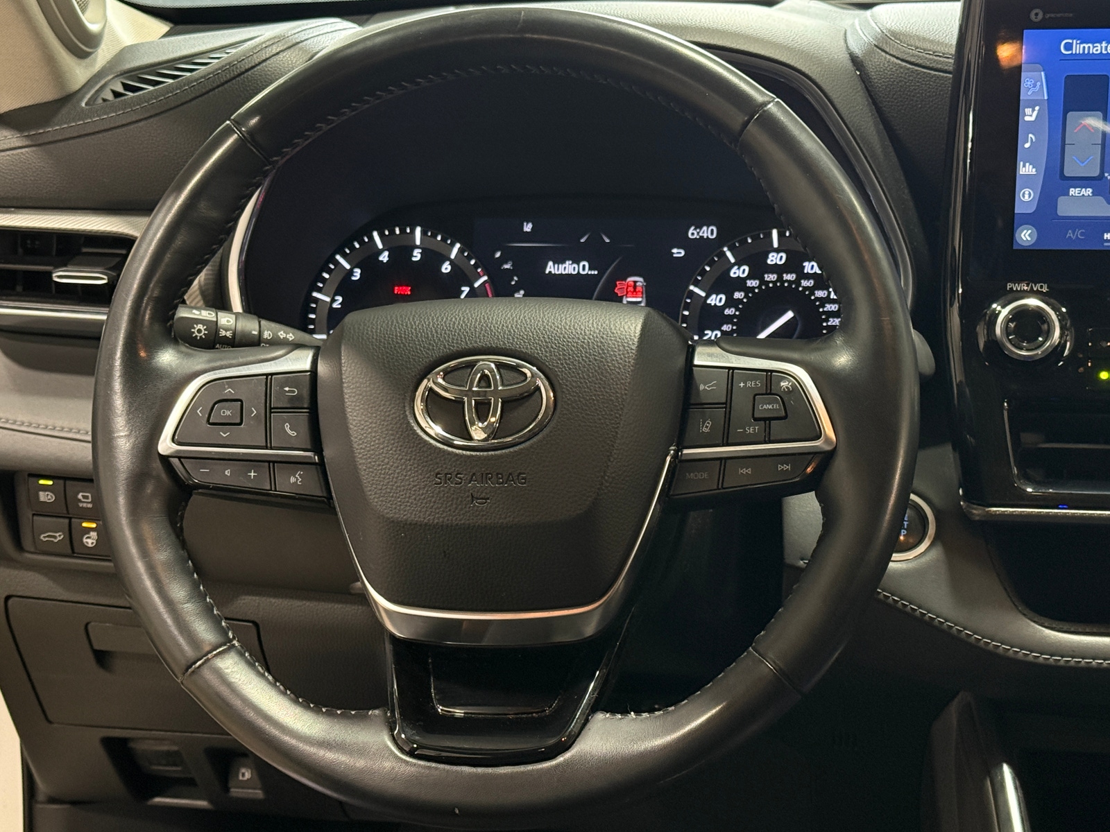 Thumbnail: 2021 Toyota Highlander - 4