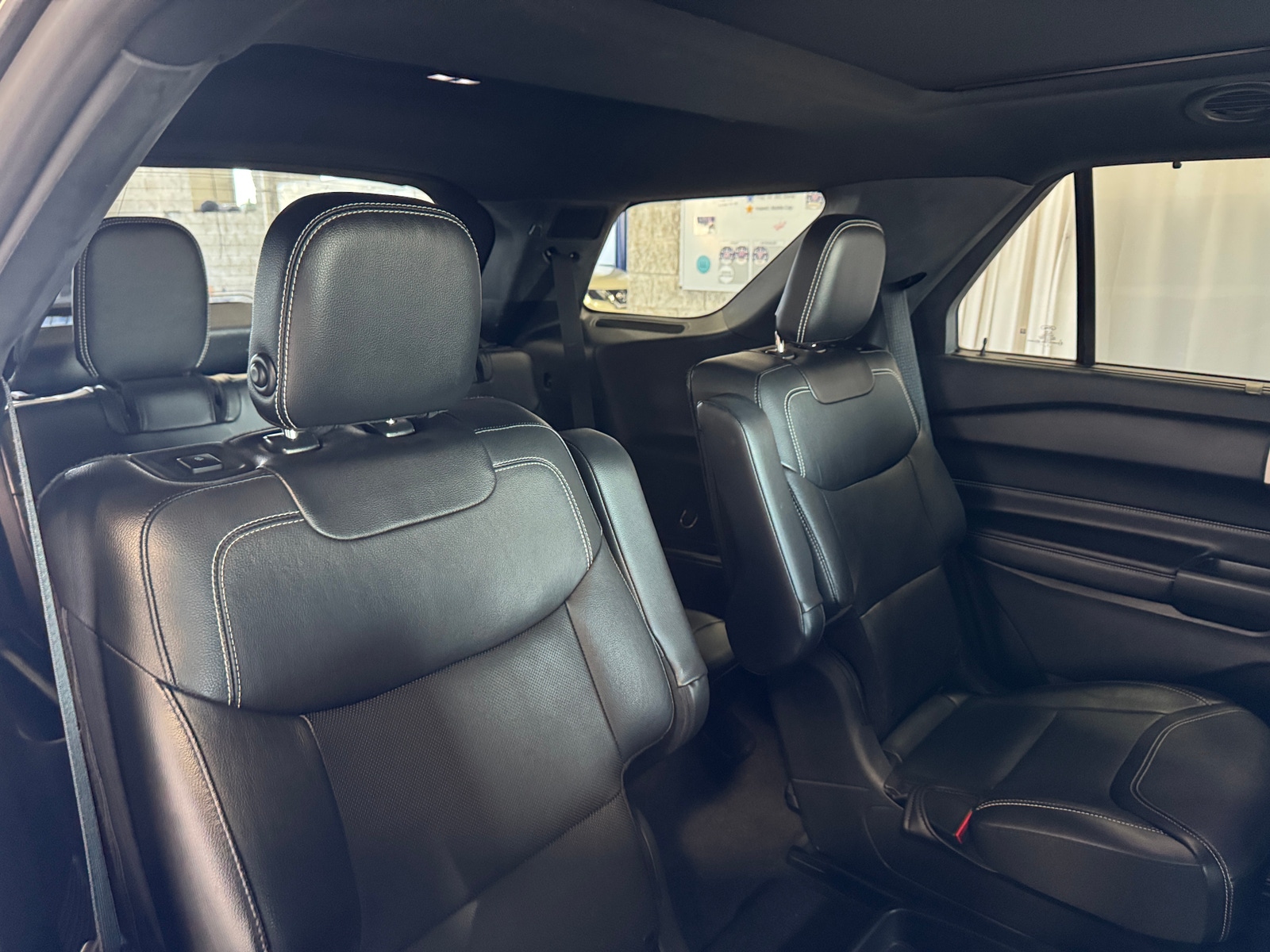 Thumbnail: 2020 Ford Explorer - 5