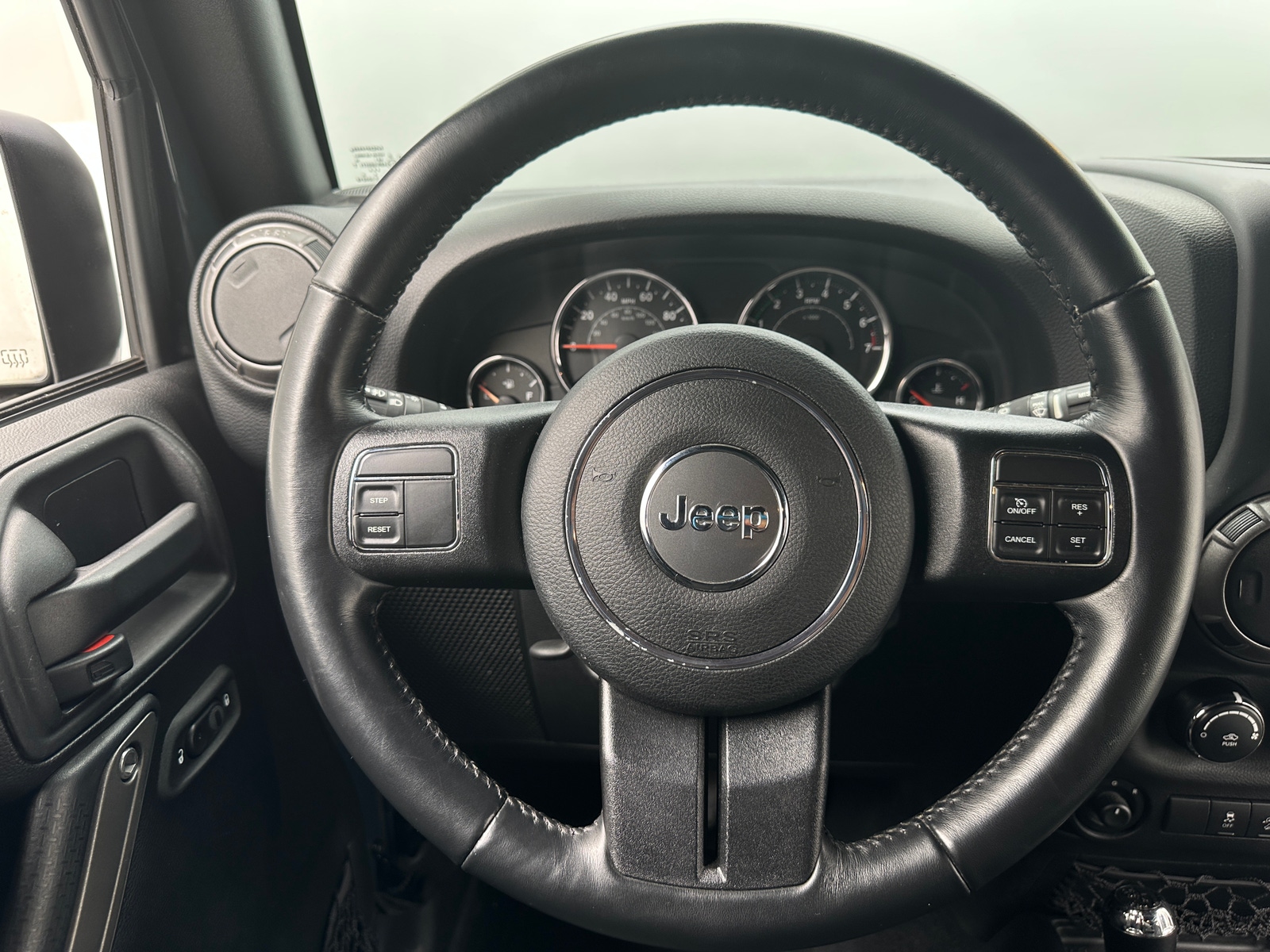 Thumbnail: 2016 Jeep Wrangler - 5