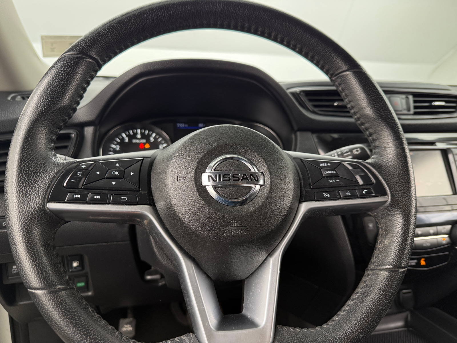 Thumbnail: 2020 Nissan Rogue - 5