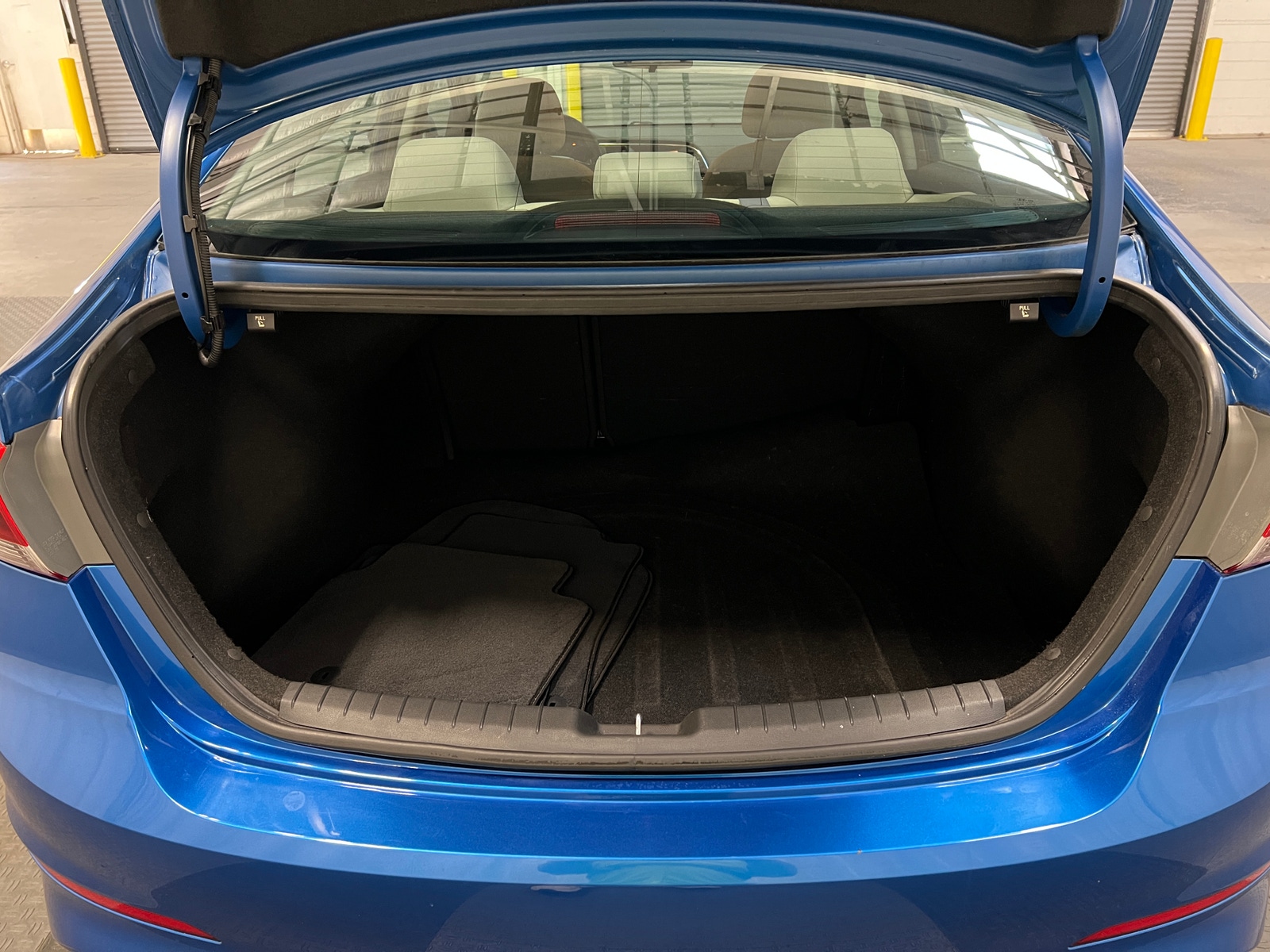 Thumbnail: 2017 Hyundai Elantra - 7