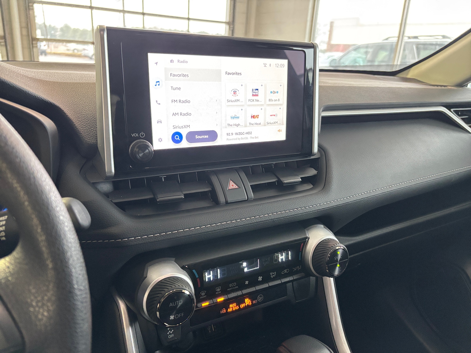 Thumbnail: 2025 Toyota RAV4 - 4