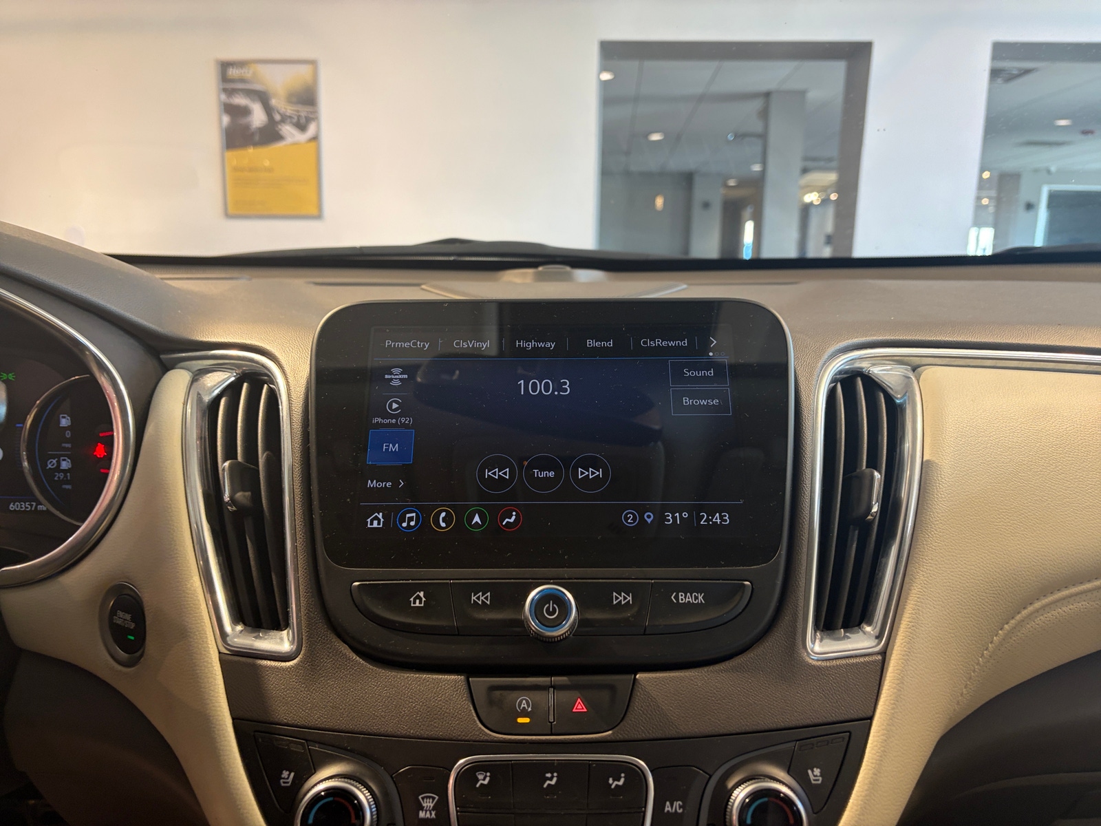 Thumbnail: 2024 Chevrolet Malibu - 3