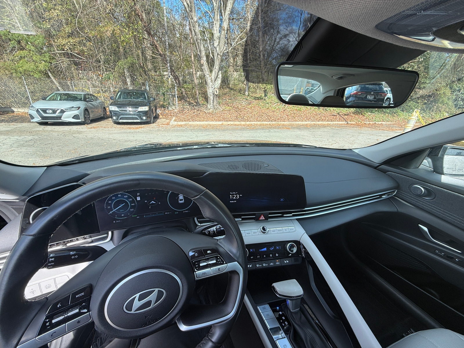 Thumbnail: 2025 Hyundai Elantra - 2