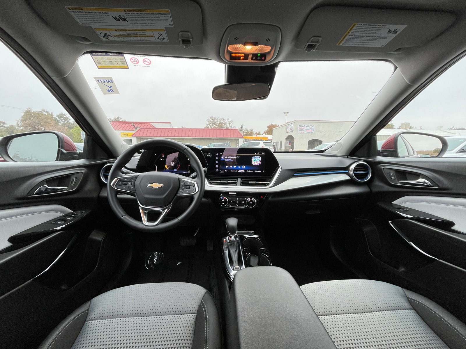 Thumbnail: 2025 Chevrolet Trax - 3