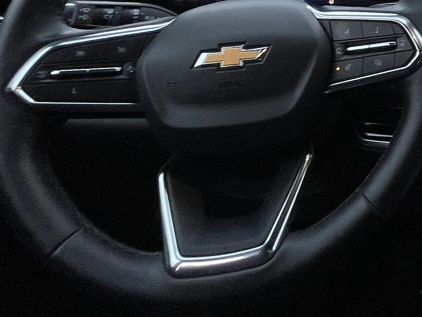 Thumbnail: 2025 Chevrolet Equinox - 4