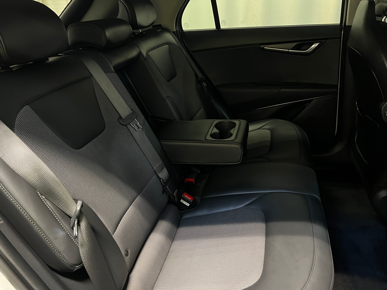 Thumbnail: 2024 Kia Niro - 6