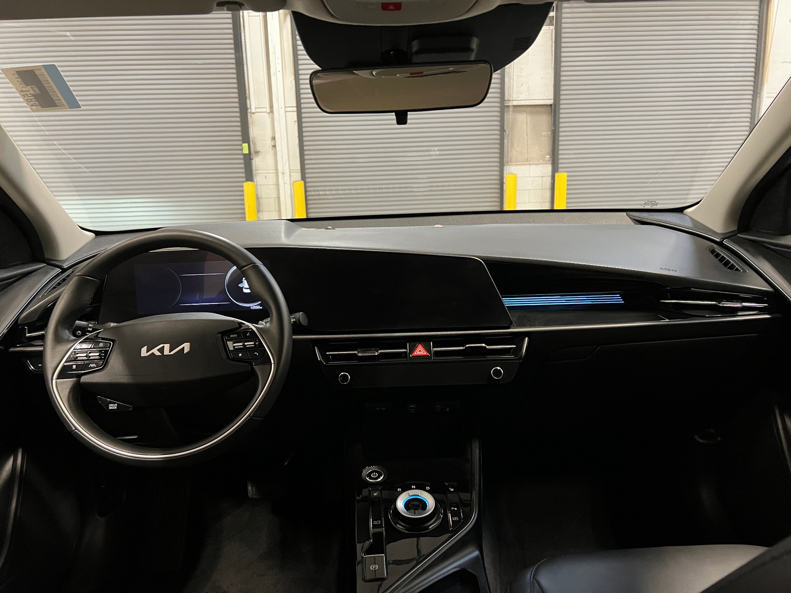 Thumbnail: 2024 Kia Niro - 3