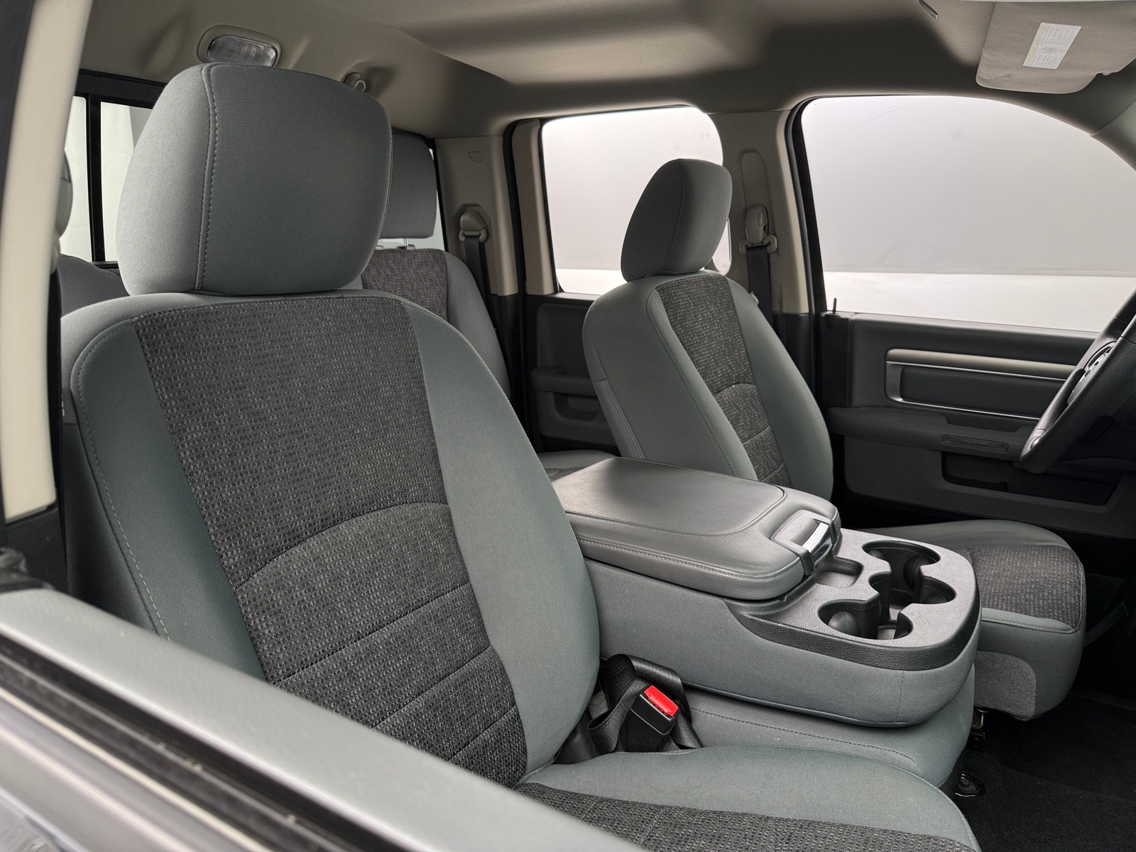 Thumbnail: 2019 RAM 1500 Classic - 2