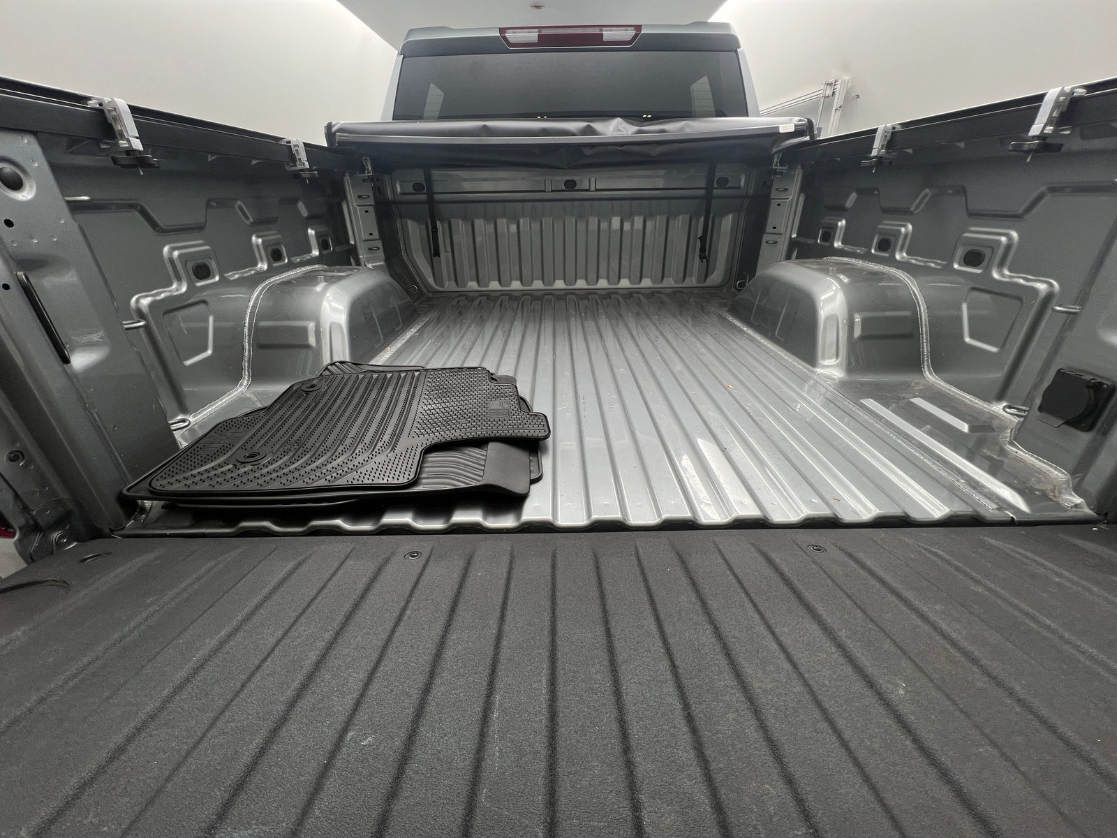 Thumbnail: 2025 Chevrolet Silverado 1500 - 7