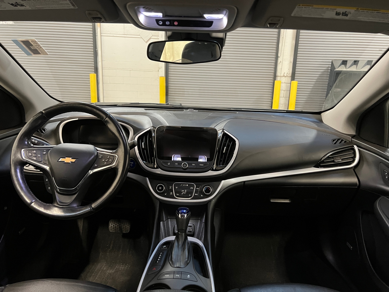 Thumbnail: 2018 Chevrolet Volt - 2