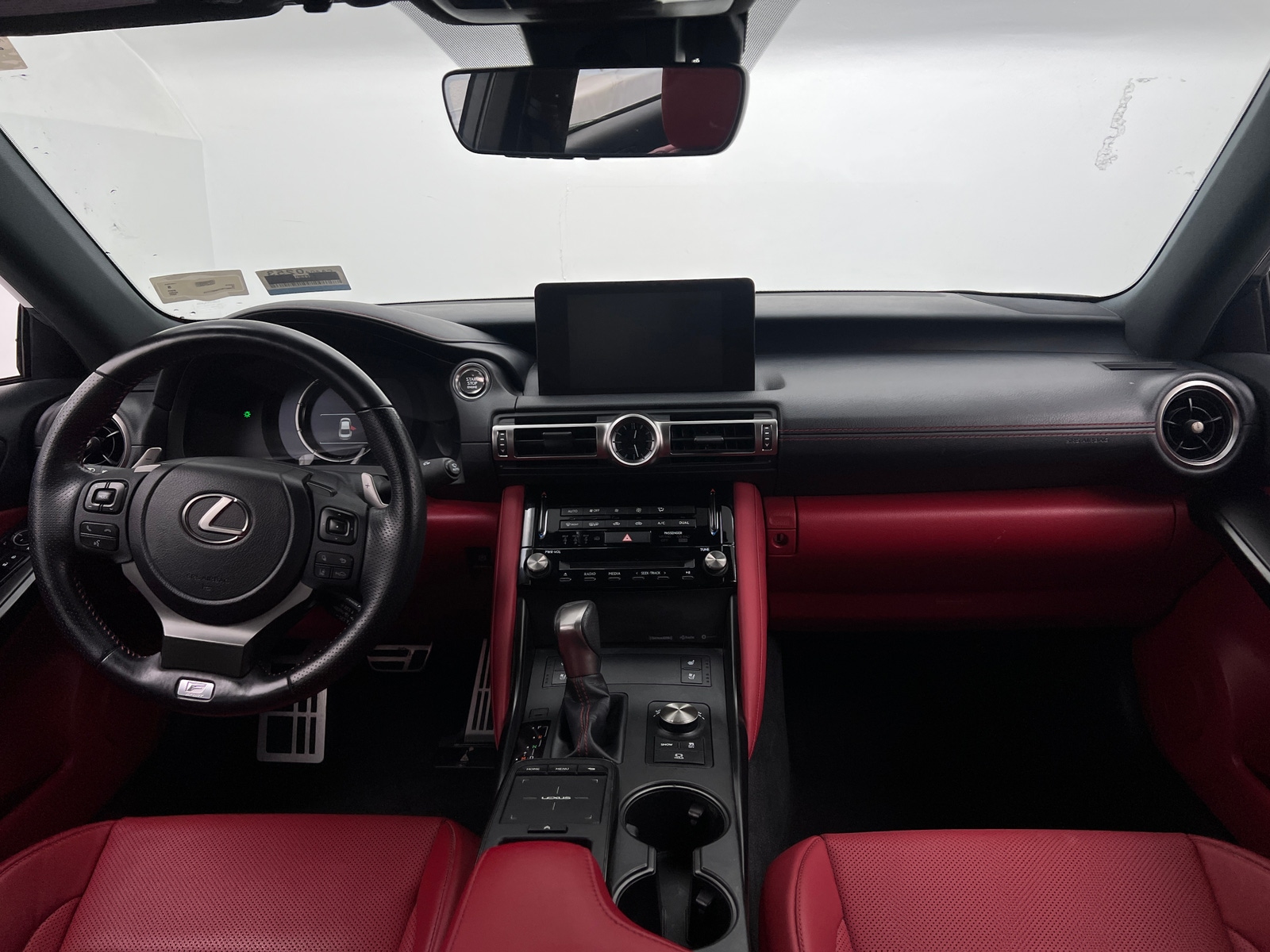 Thumbnail: 2022 Lexus IS - 2