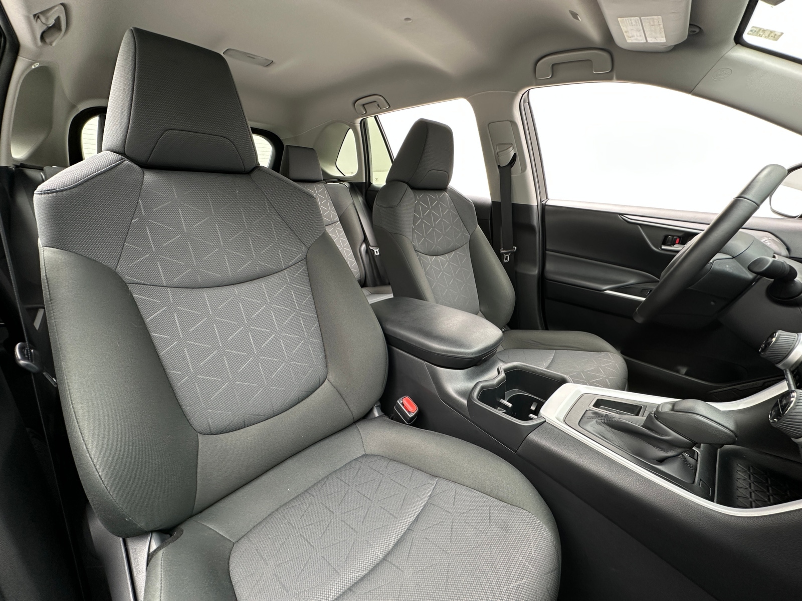 Thumbnail: 2025 Toyota RAV4 - 2