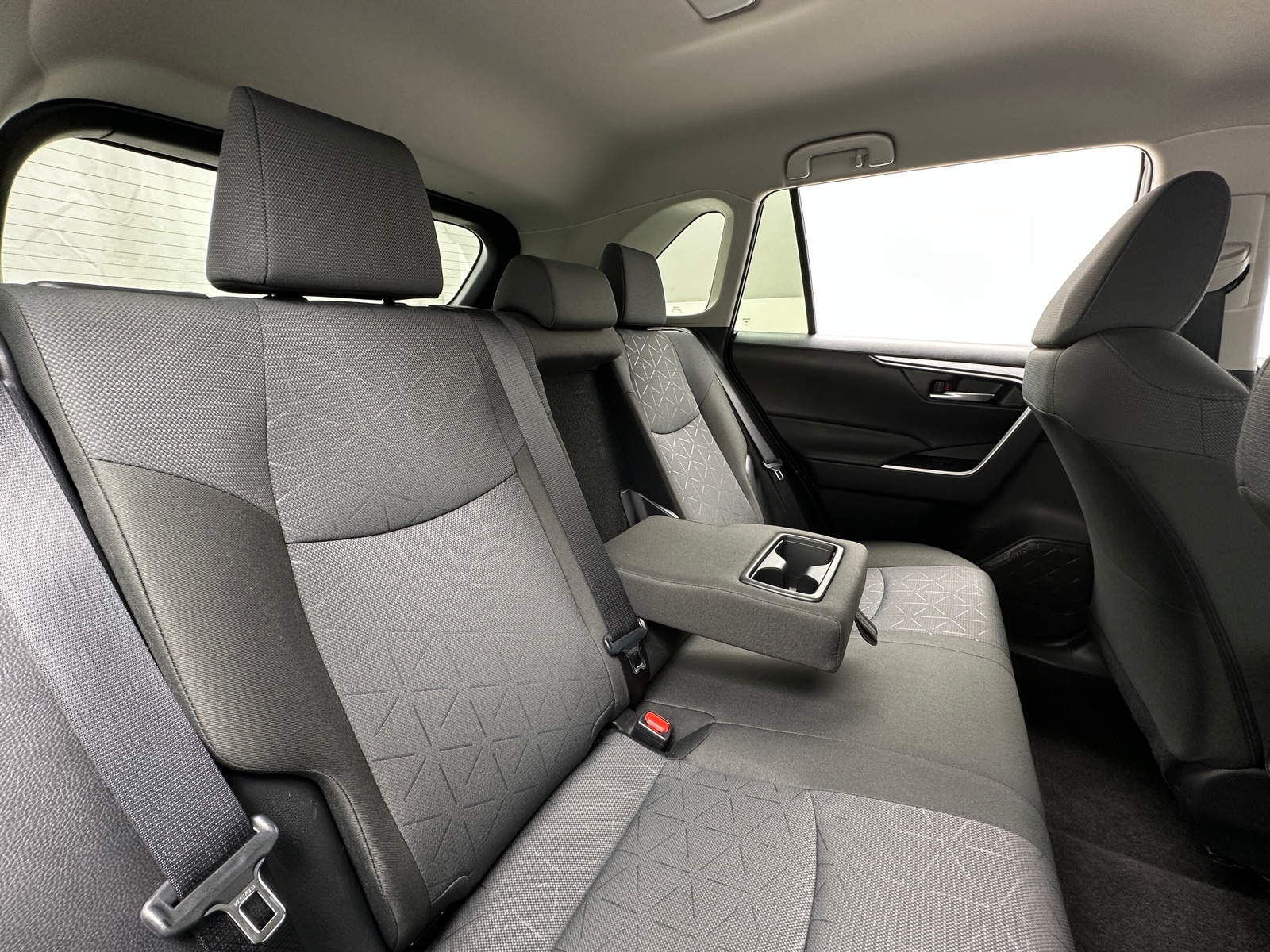 Thumbnail: 2025 Toyota RAV4 - 6