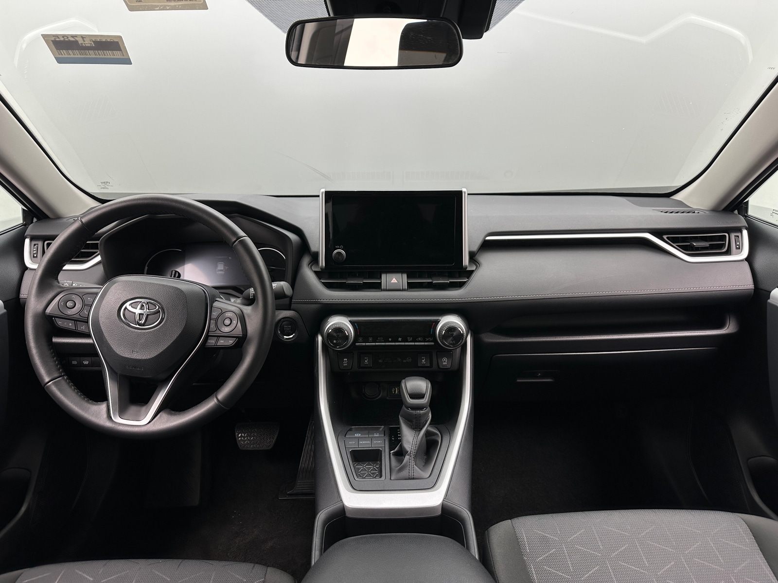 Thumbnail: 2025 Toyota RAV4 - 3