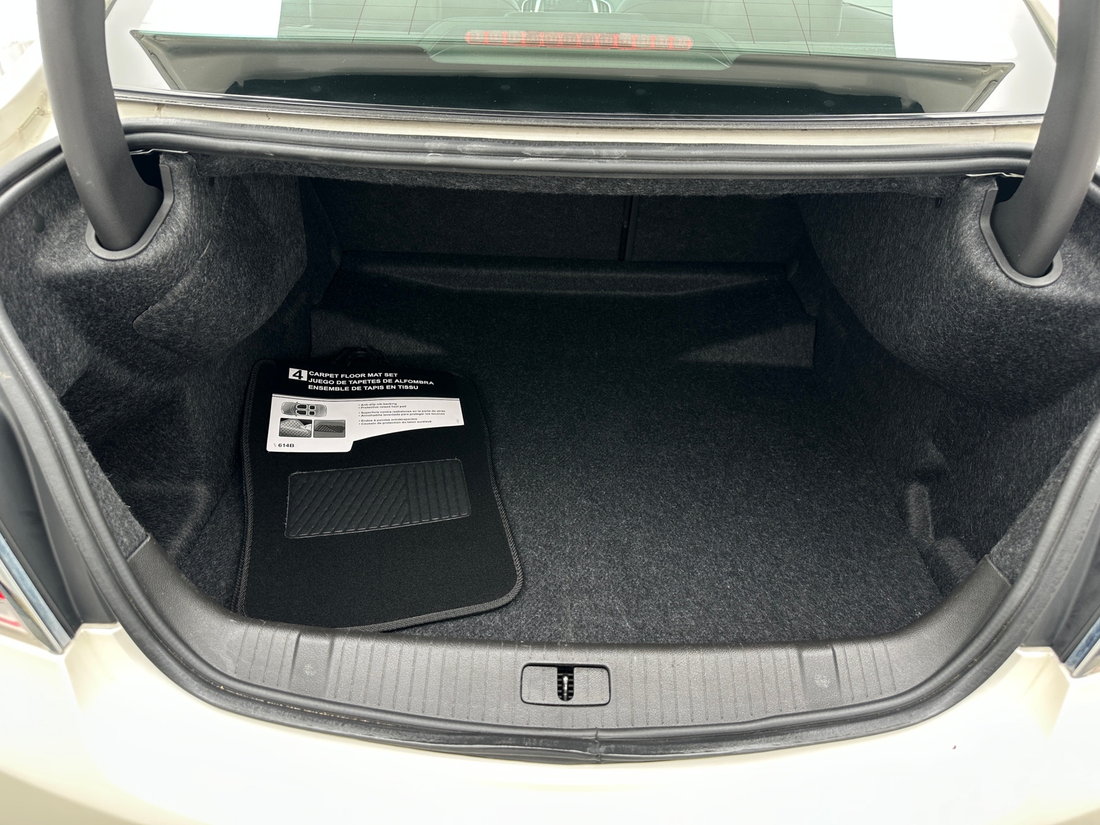 Thumbnail: 2012 Buick LaCrosse - 6