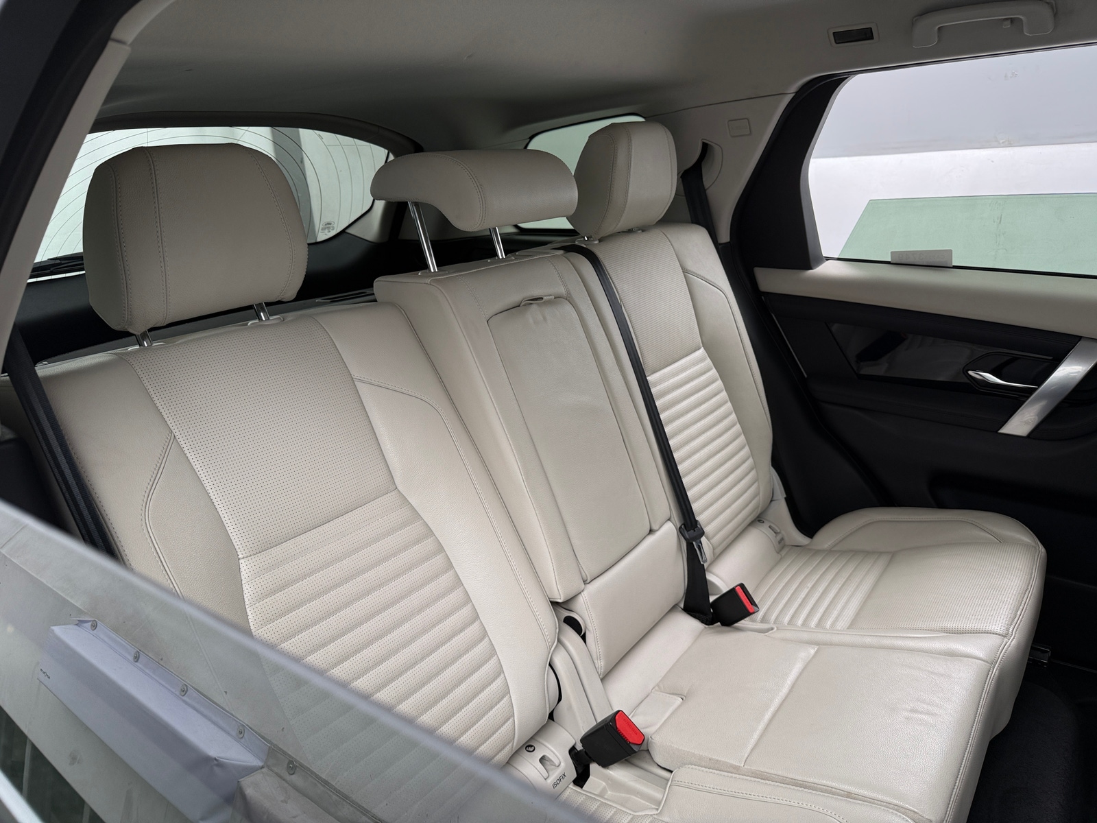 Thumbnail: 2020 Land Rover Discovery Sport - 5