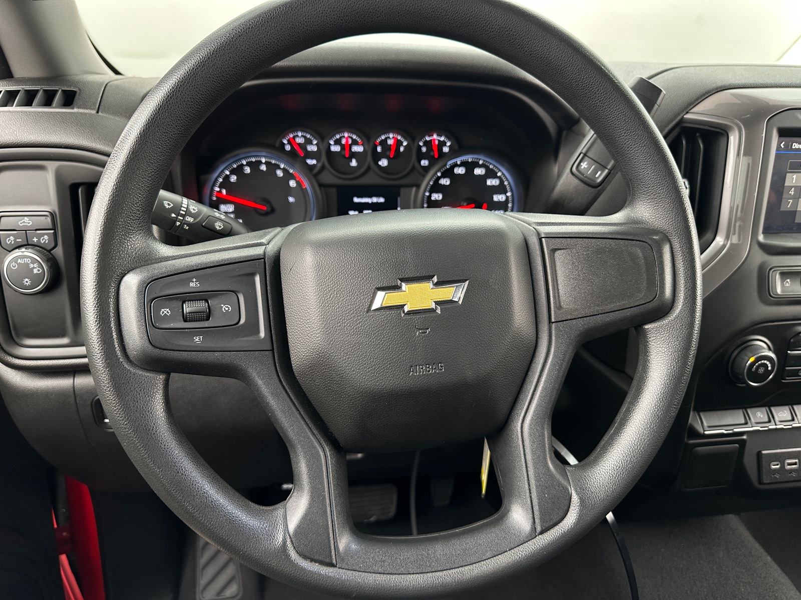 Thumbnail: 2022 Chevrolet Silverado 1500 - 5